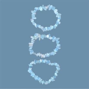 Vintage Aquamarine Crystal Chip Stretch Bracelet 
Stack of‎ three.